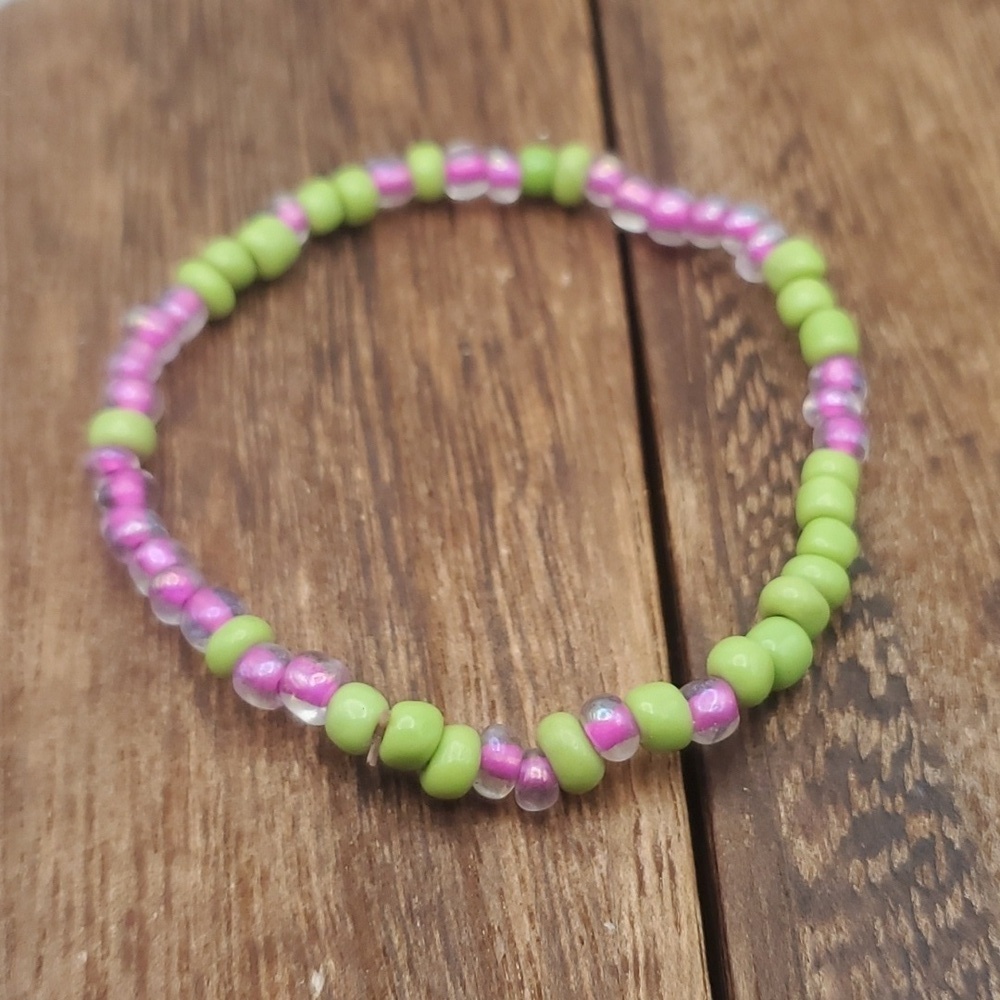 B2303 pink and‎ green fairycore pop bracelet